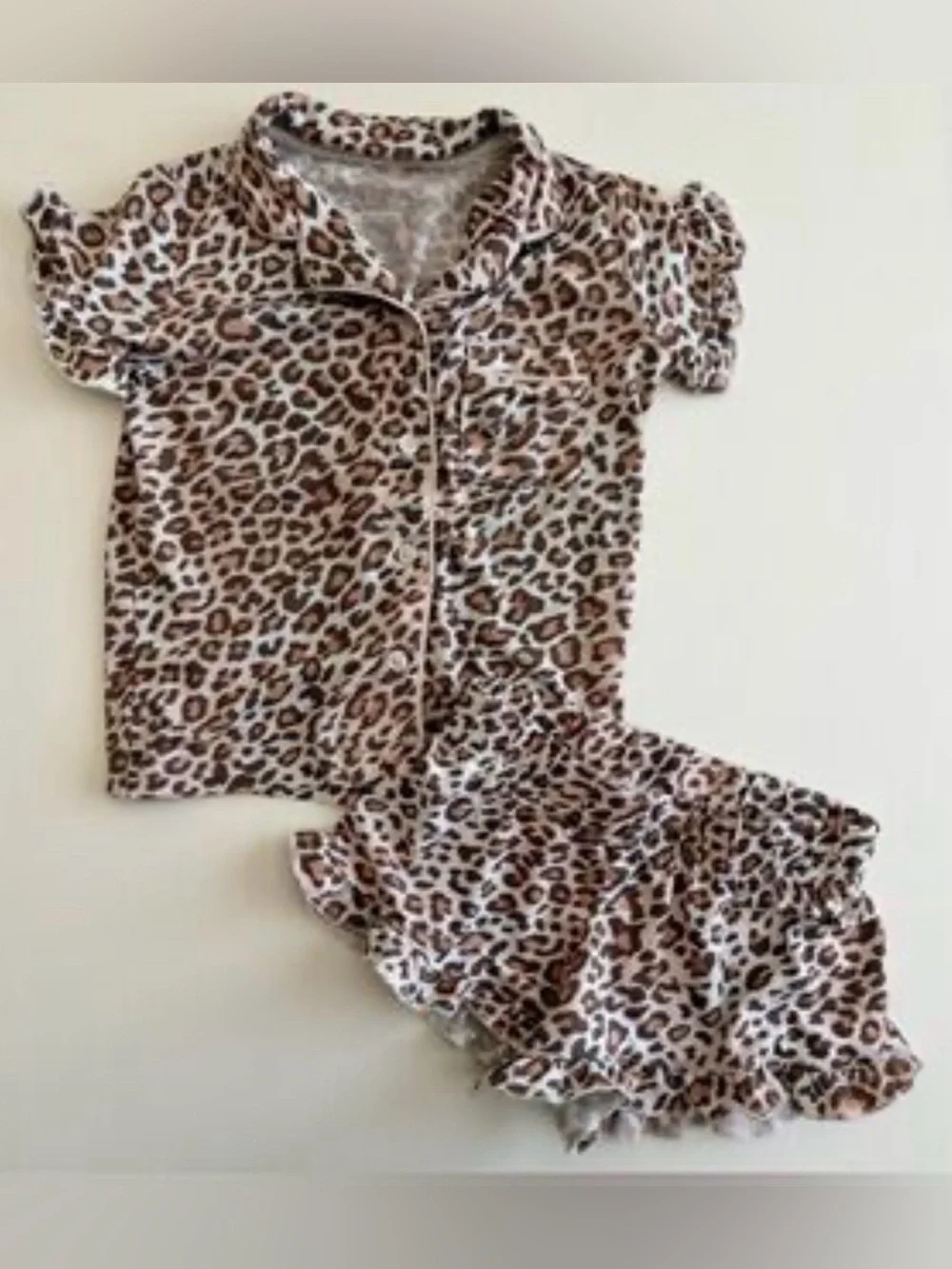 TAHARI 2 piece leopard pajama set size toddler girls 3T
